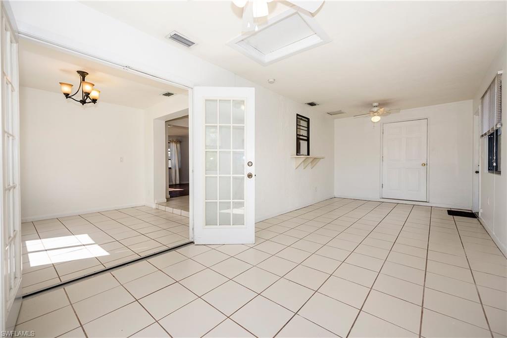 NAPLES PARK - Residential