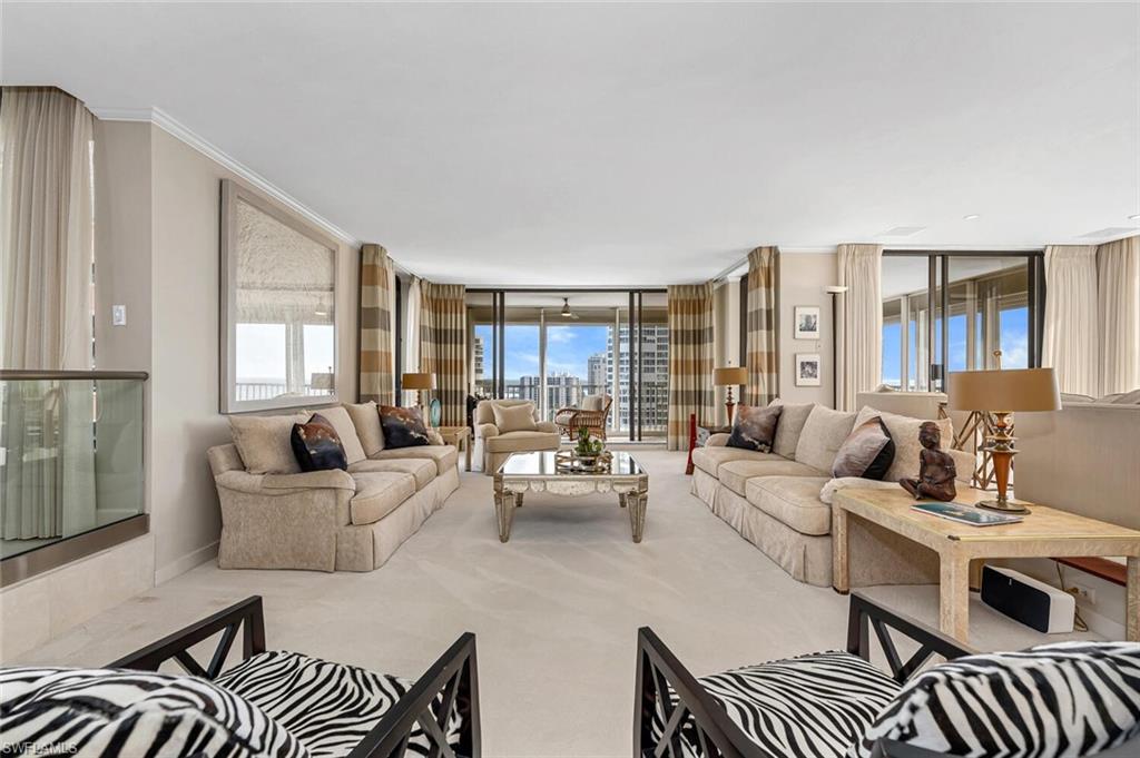 PARK PLAZA - Residential