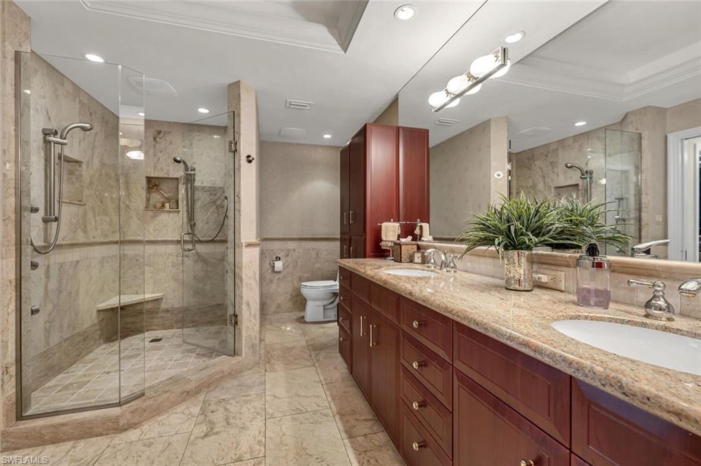 PARK PLAZA - Residential