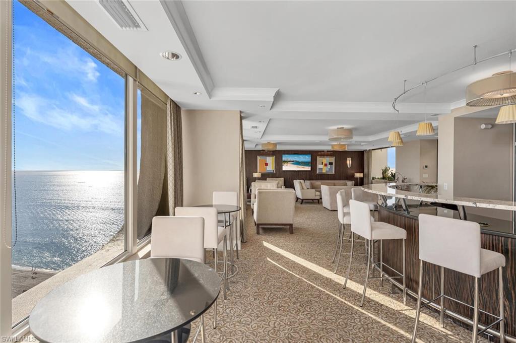 PARK PLAZA - Residential