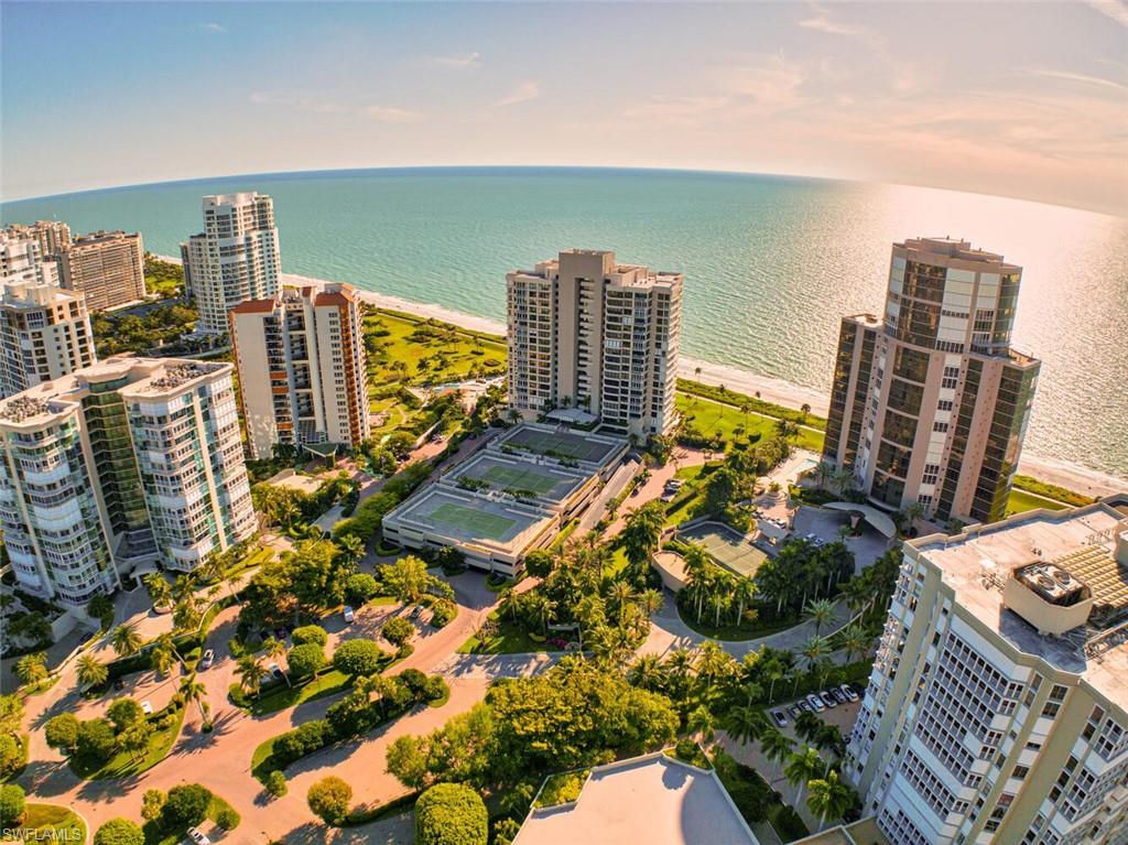 PARK PLAZA - Residential