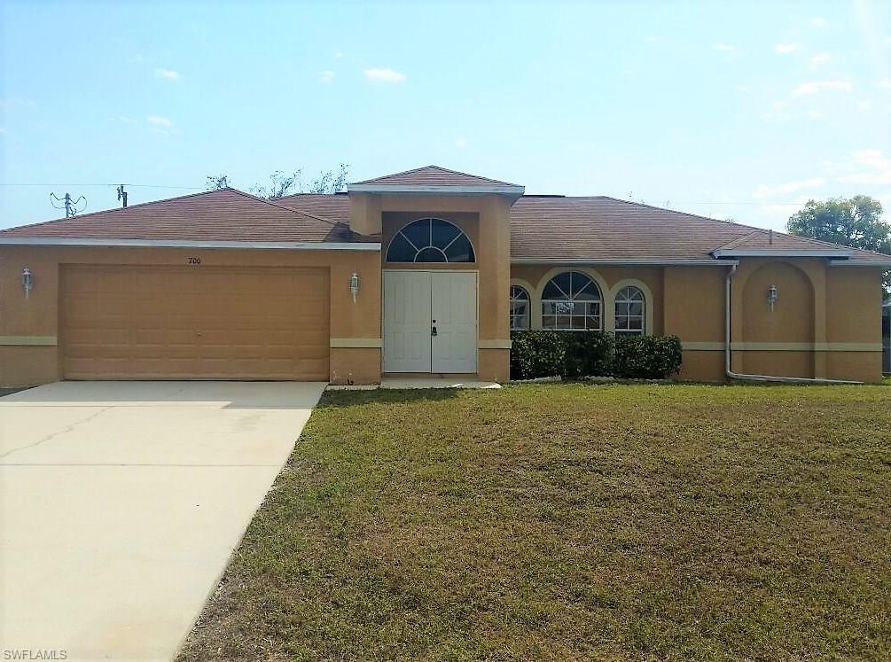 CAPE CORAL - Residential
