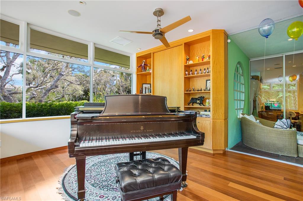 PINE RIDGE - Residential