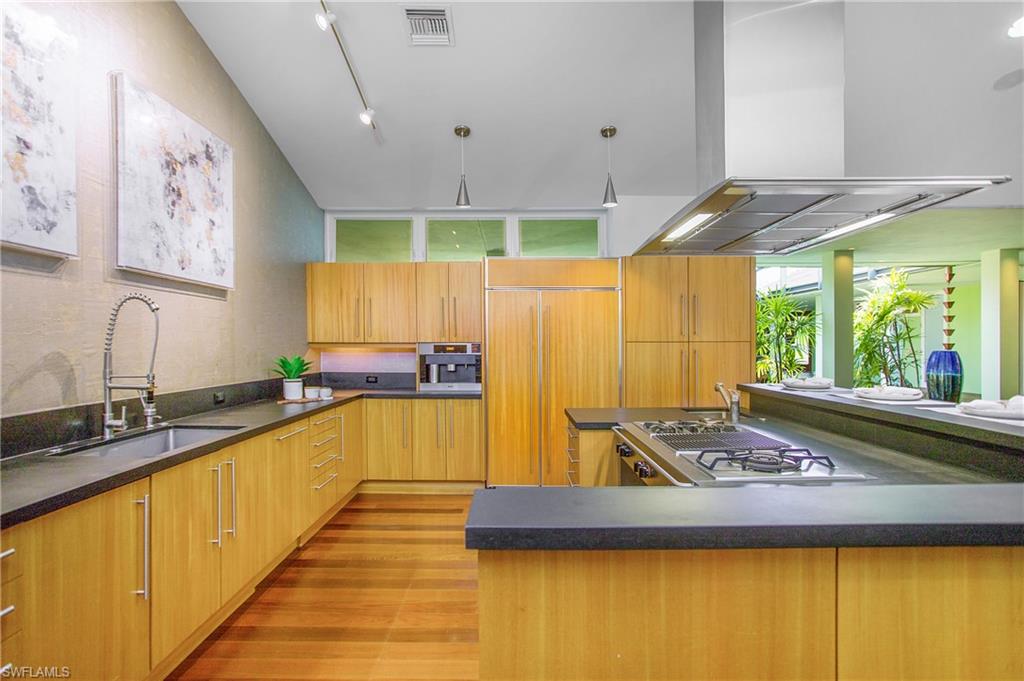 PINE RIDGE - Residential