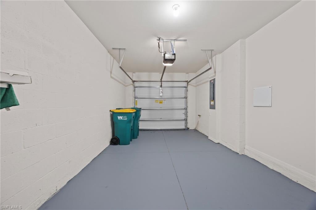 MEADOWOOD - Residential