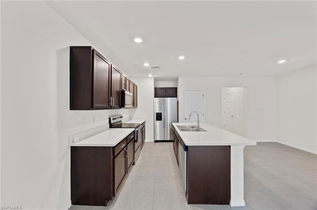 MEADOWOOD - Residential