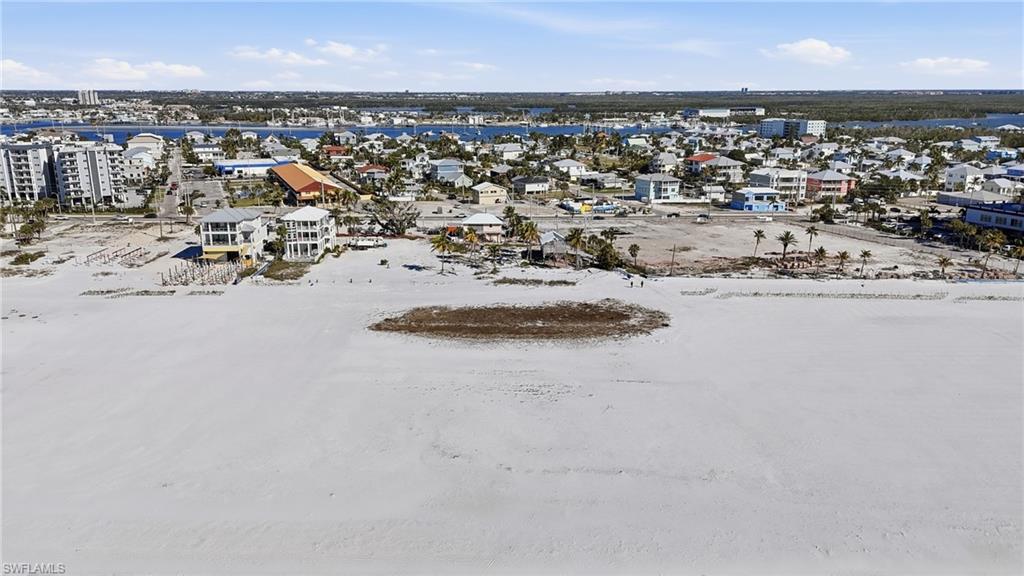 CRESCENT BEACH - Land