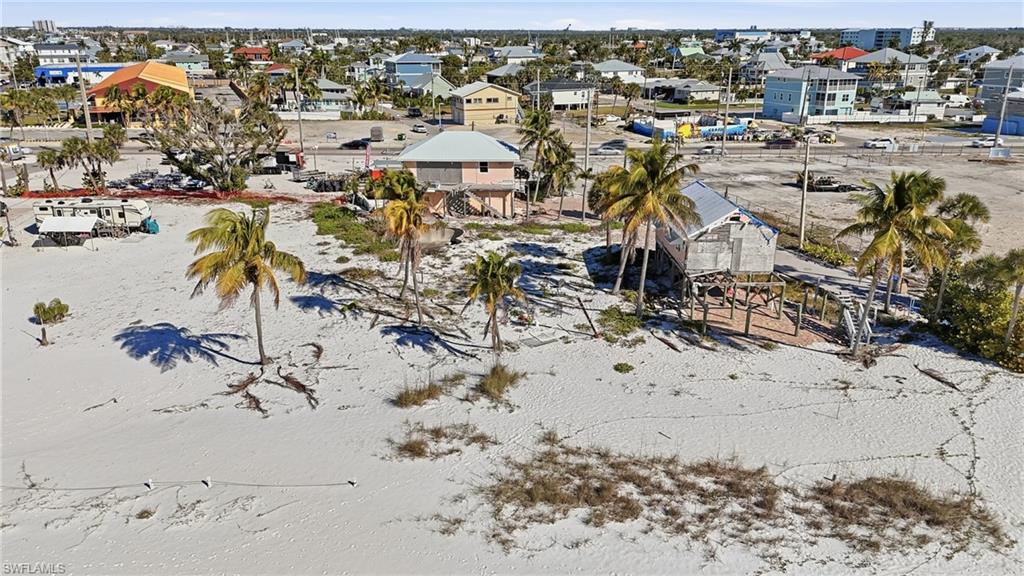 CRESCENT BEACH - Land