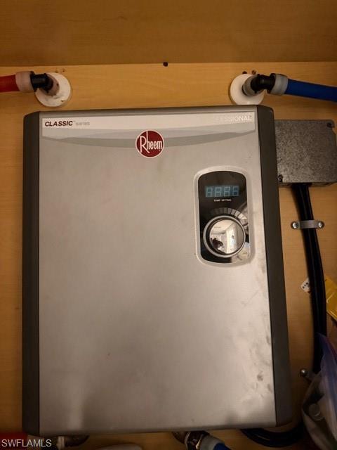 CYPRESS TRAIL RV RESORT - Land