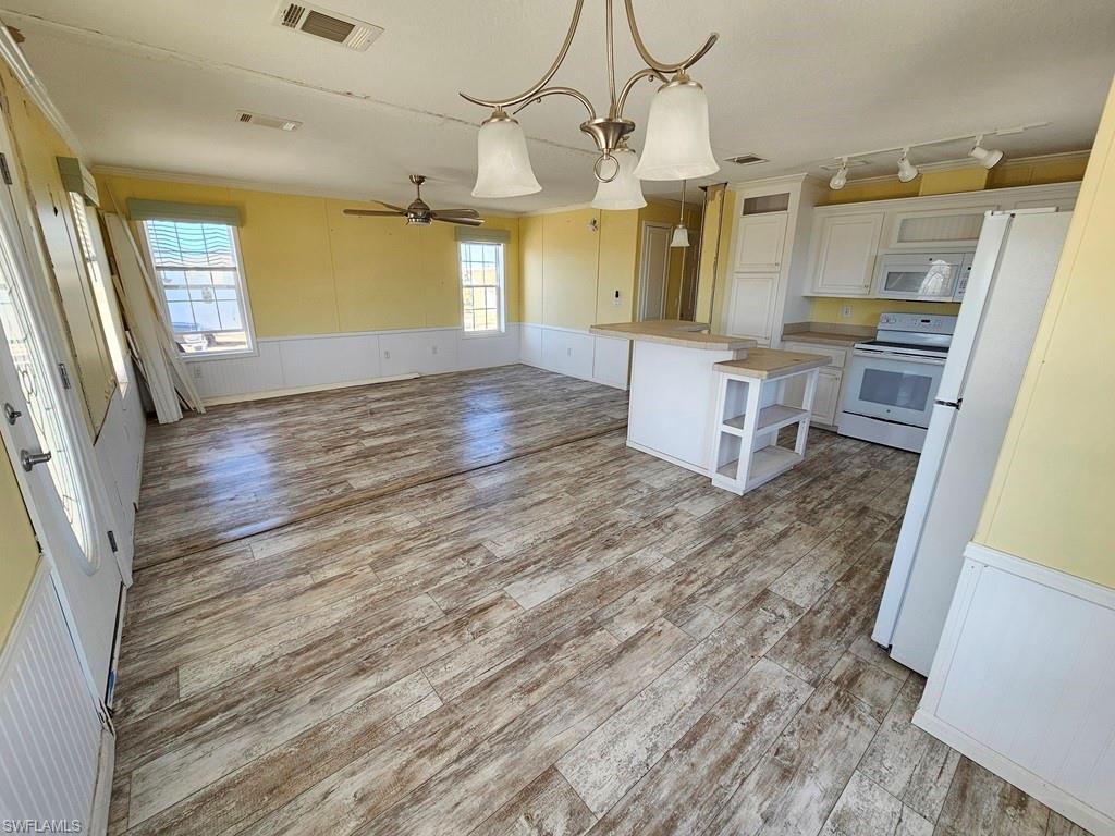 CHERRY ESTATES - Residential