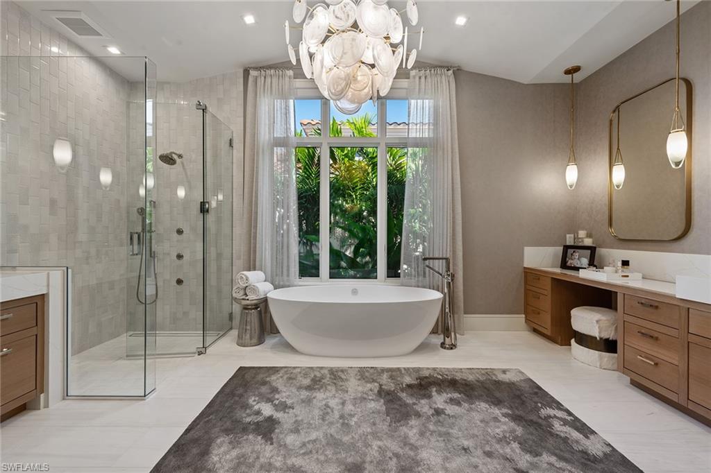 BAY COLONY SHORES - Residential