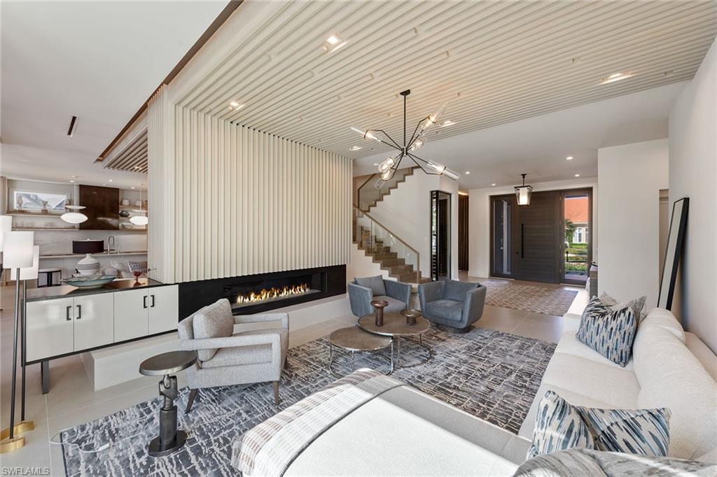 BAY COLONY SHORES - Residential