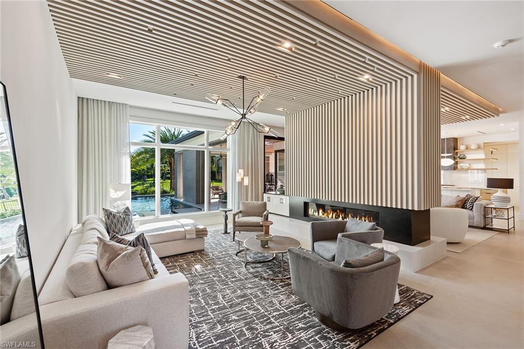 BAY COLONY SHORES - Residential