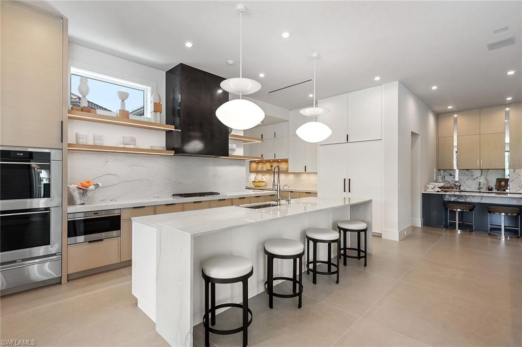 BAY COLONY SHORES - Residential