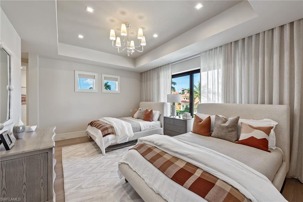 BAY COLONY SHORES - Residential