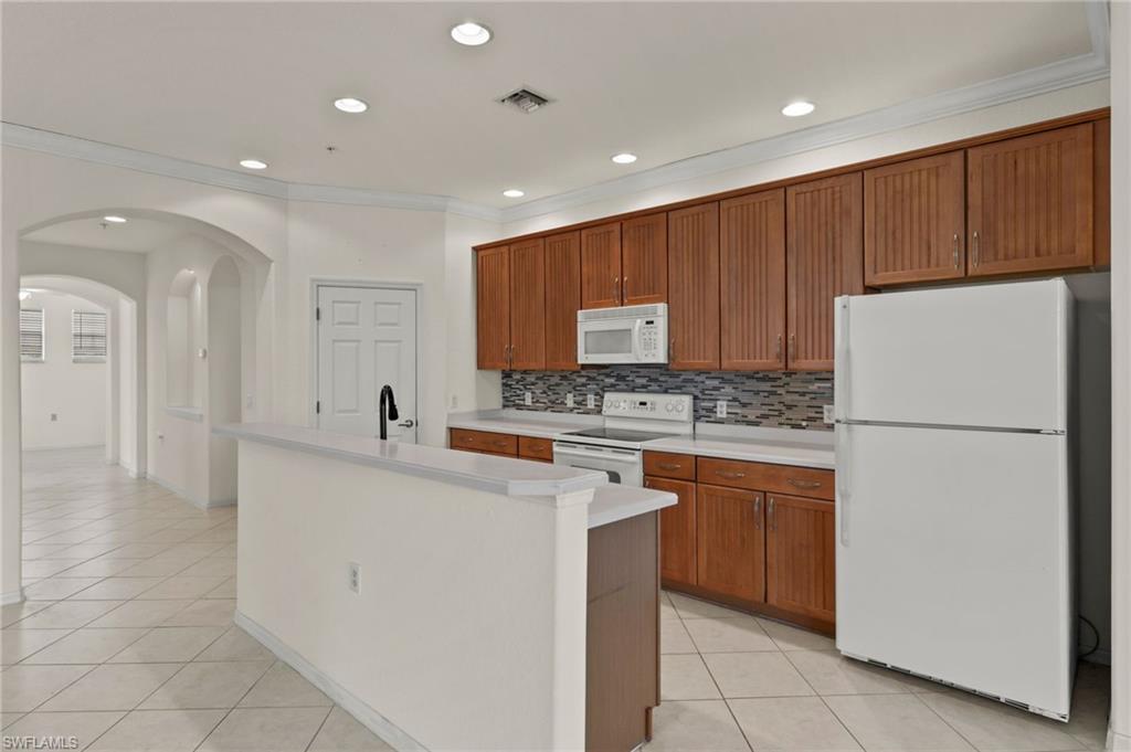 CALUSA PALMS - Residential