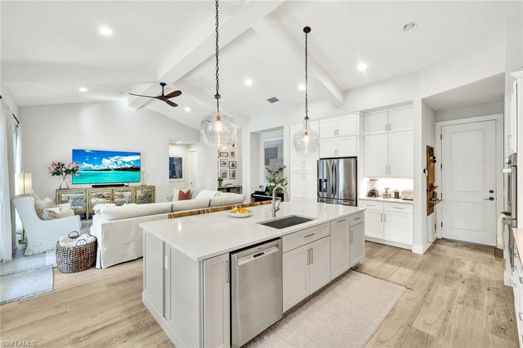 GOLDEN GATE ESTATES - Residential