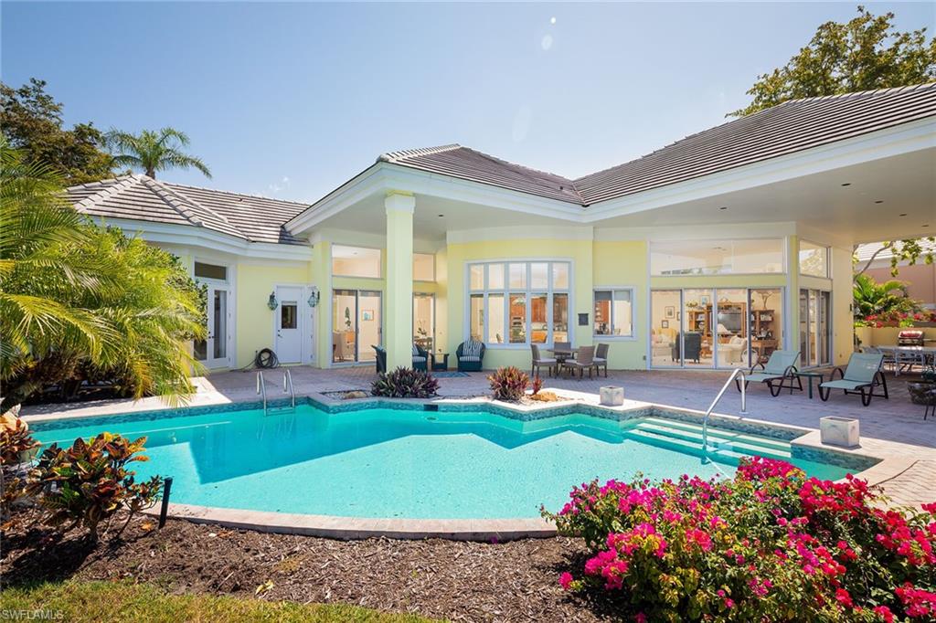 BARRINGTON AT PELICAN BAY - Residential