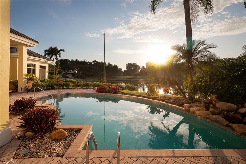 BARRINGTON AT PELICAN BAY - Residential