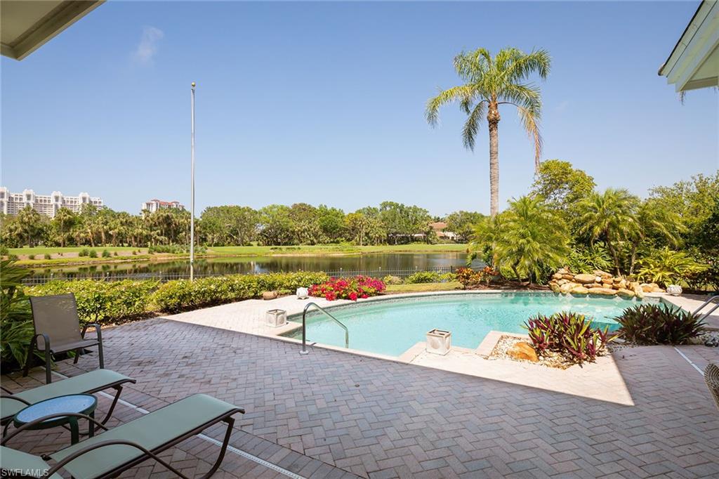 BARRINGTON AT PELICAN BAY - Residential