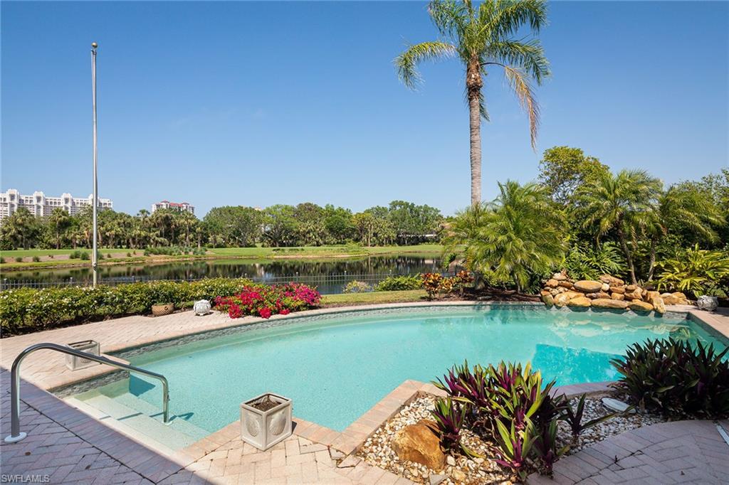 BARRINGTON AT PELICAN BAY - Residential