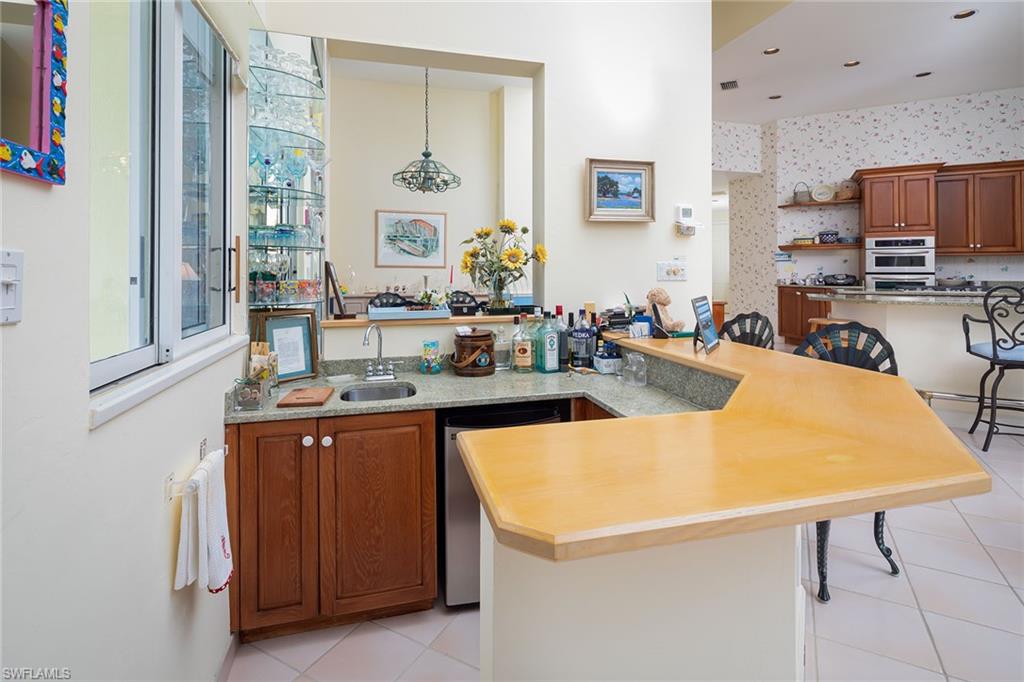 BARRINGTON AT PELICAN BAY - Residential