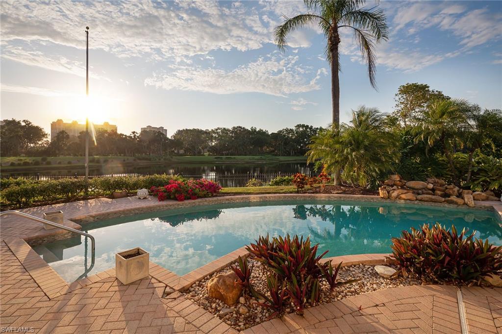 BARRINGTON AT PELICAN BAY - Residential