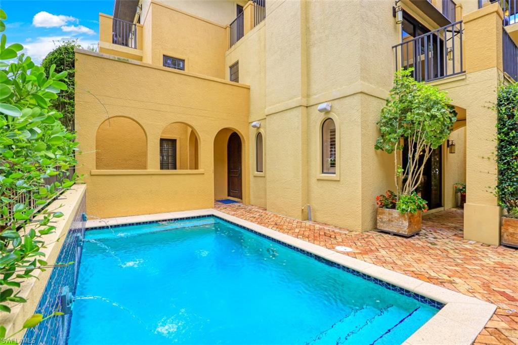 VILLAS ESCALANTE - Residential Lease