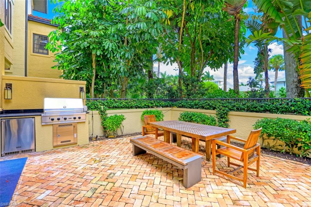 VILLAS ESCALANTE - Residential Lease