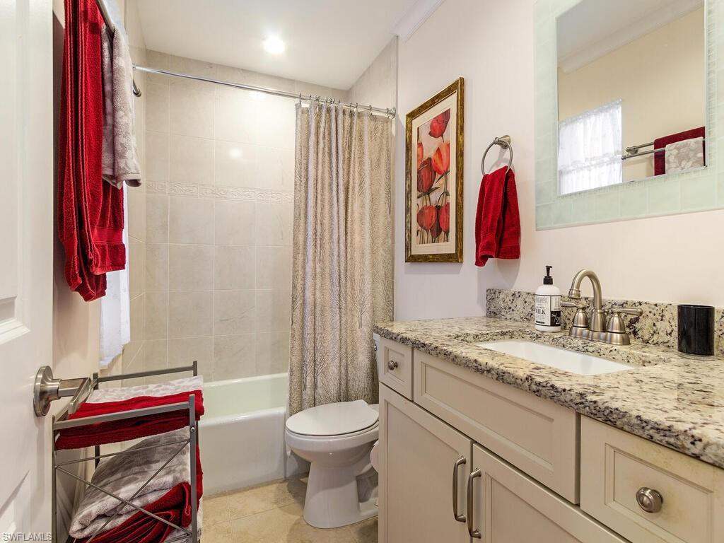 GLADES COUNTRY CLUB - Residential