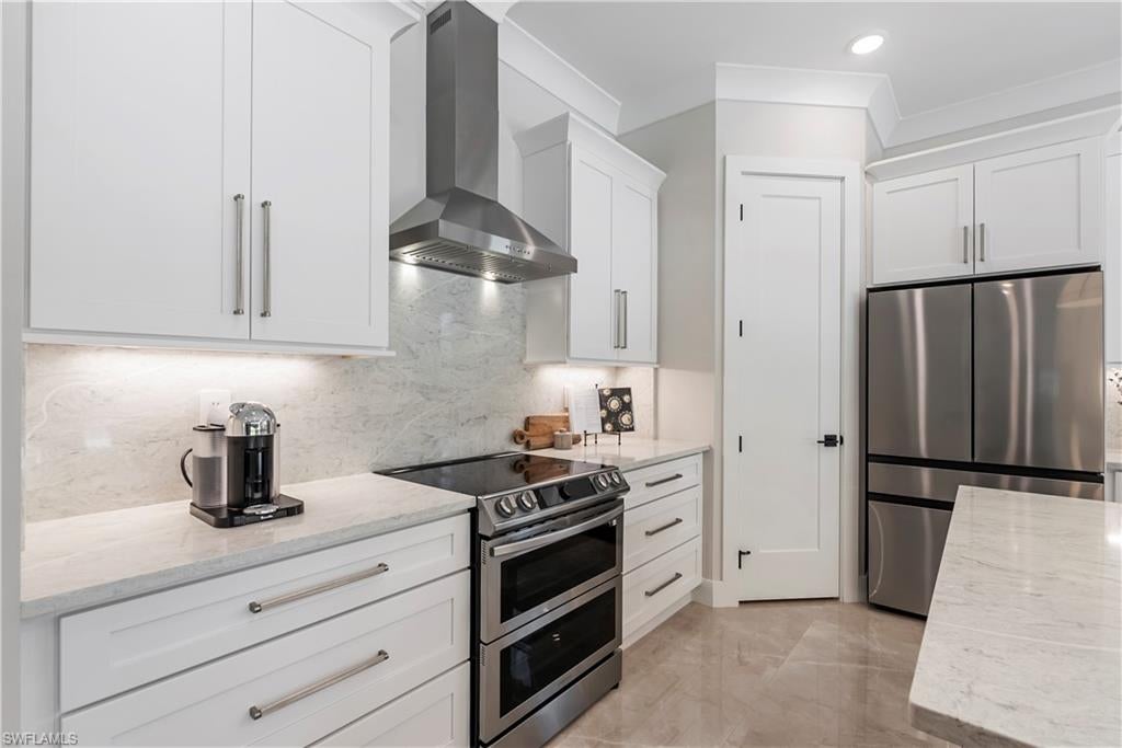 240 Allamanda WAY