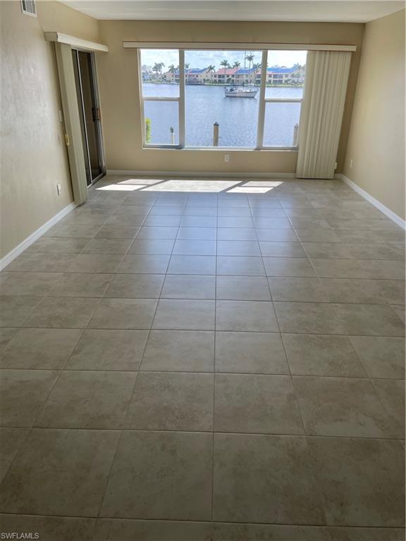 HORIZON BAY CONDO - Residential Lease