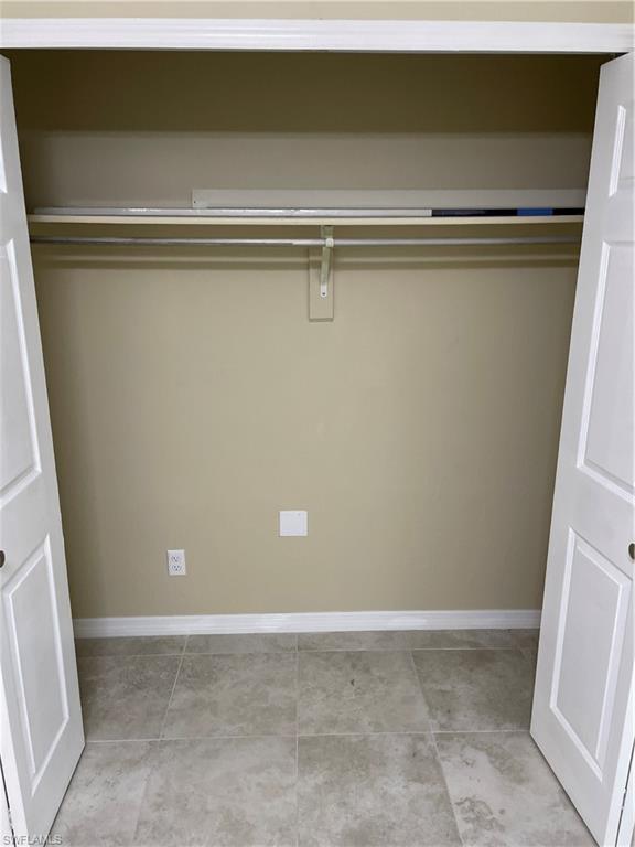 HORIZON BAY CONDO - Residential Lease