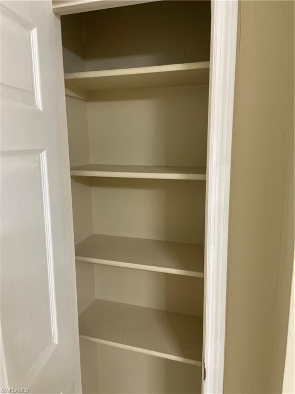 HORIZON BAY CONDO - Residential Lease