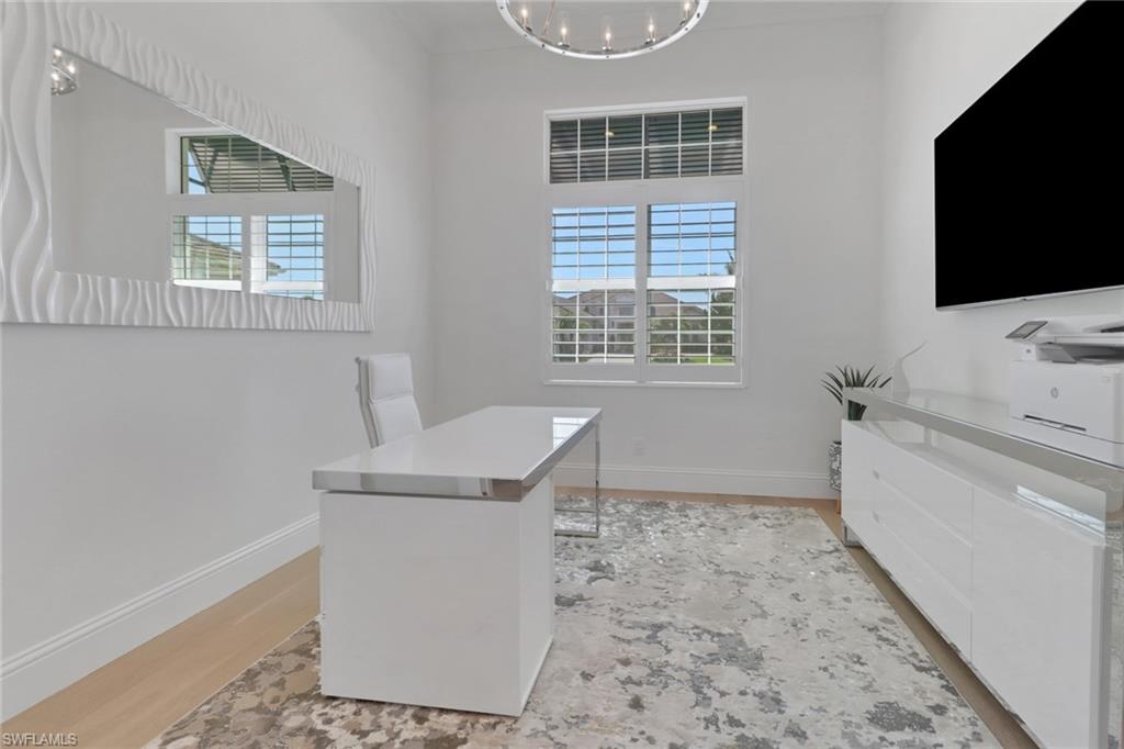 CRANE POINT - Residential