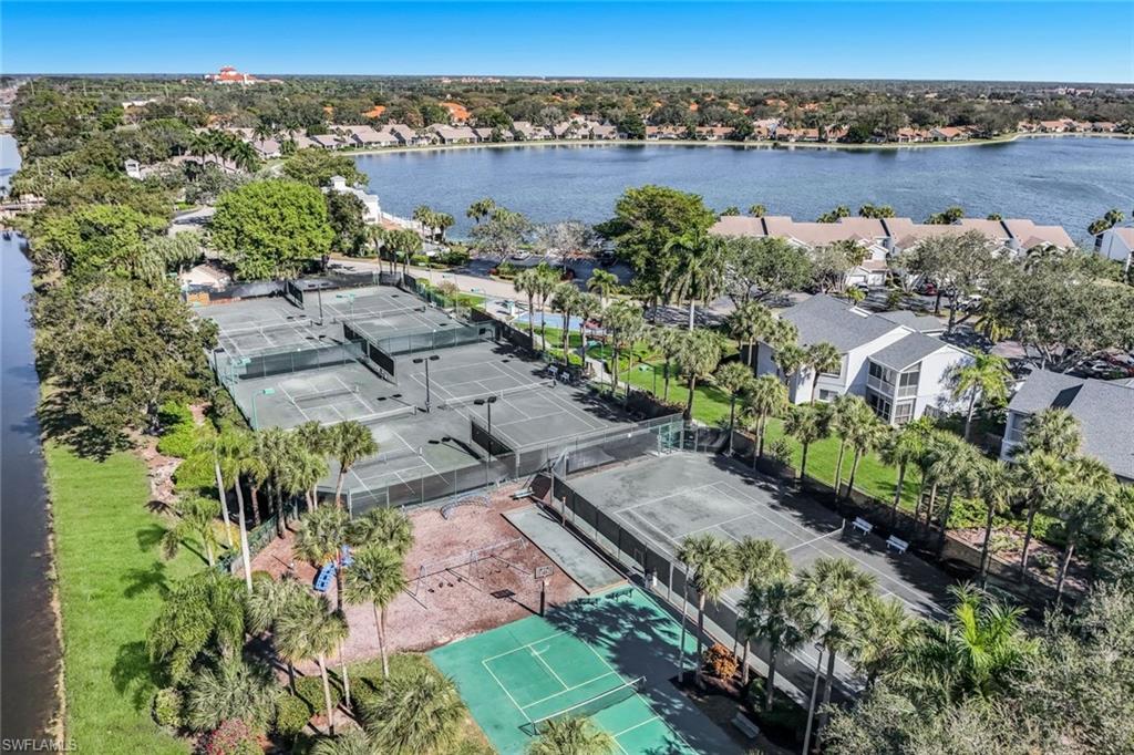 LAKESIDE GARDENS - Residential