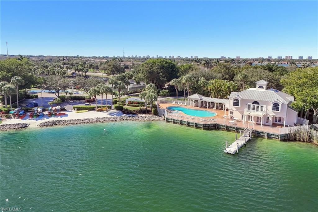 LAKESIDE GARDENS - Residential