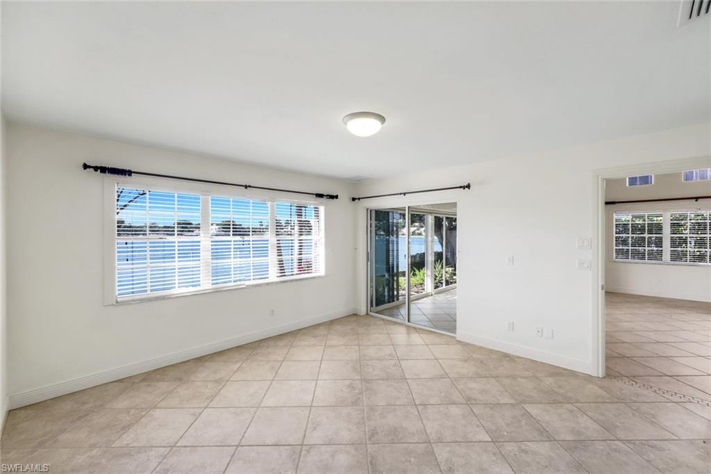 LAKESIDE GARDENS - Residential