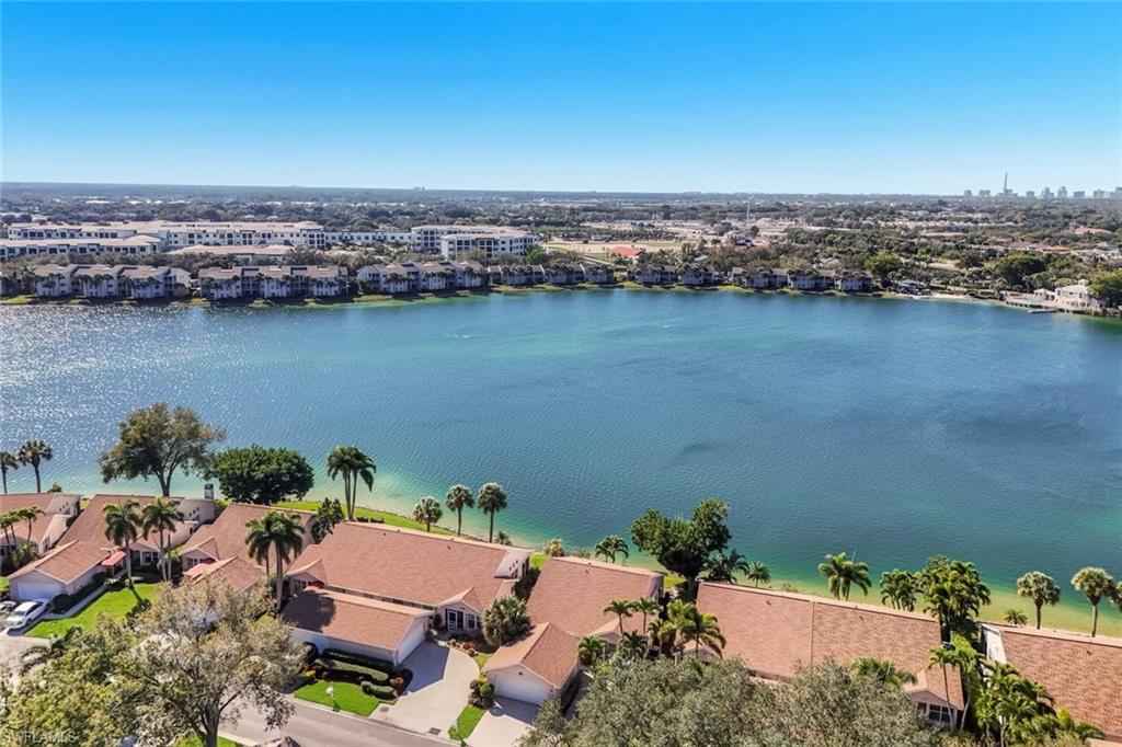 LAKESIDE GARDENS - Residential