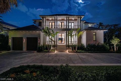 1795 Gordon DR NAPLES FL 34102