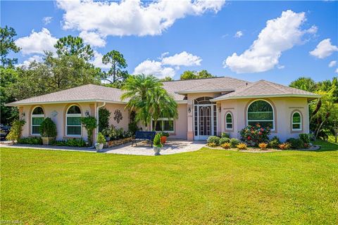 A home in NAPLES