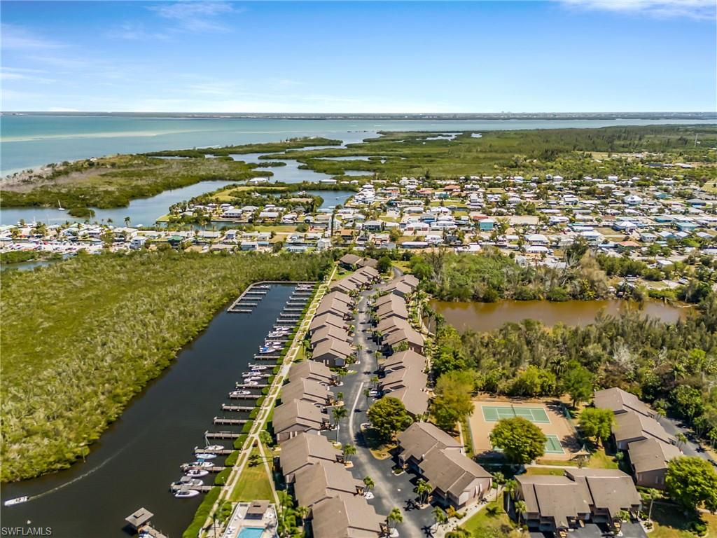 CAPTAINS HARBOR CONDO - Residential