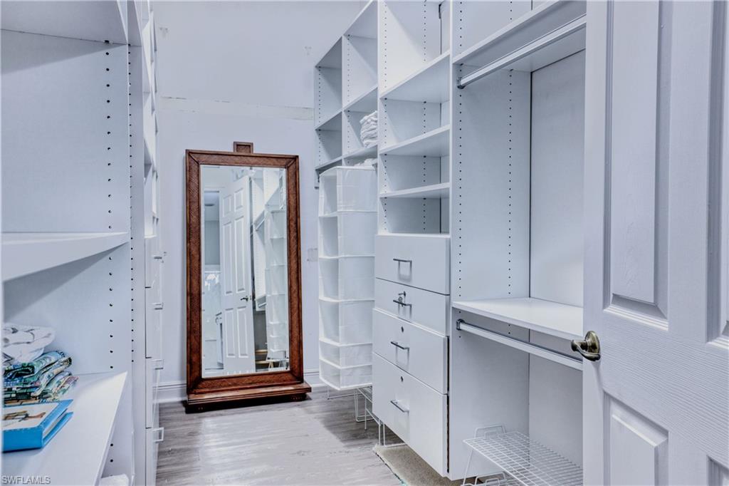 HARBOUR ISLE YACHT AND RACQUET CLUB CONDO - Residential