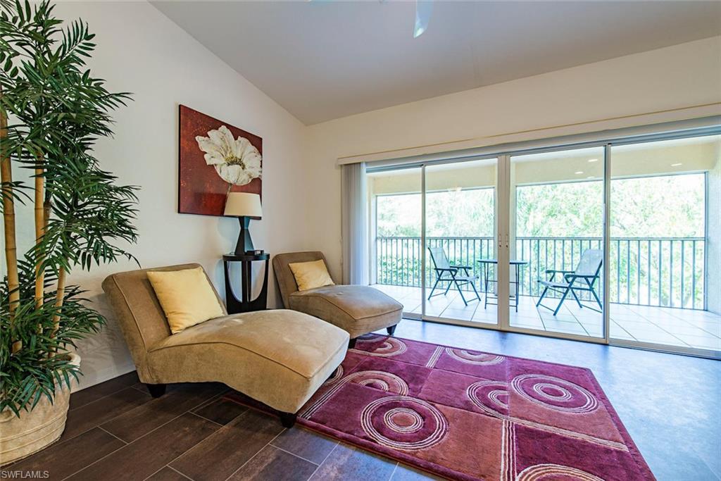 CARRIAGE HOMES AT WOODS EDGE - Residential