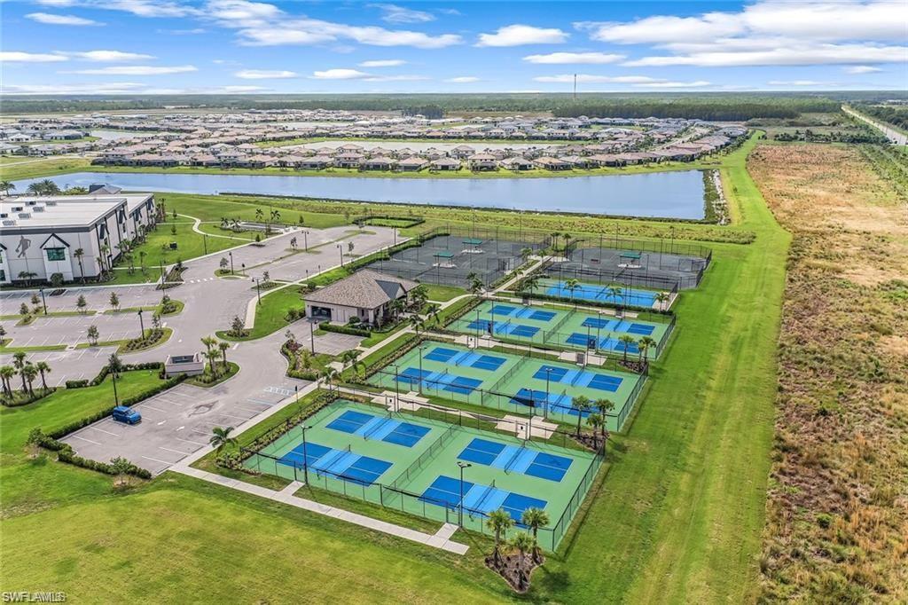 VERDANA VILLAGE - Residential