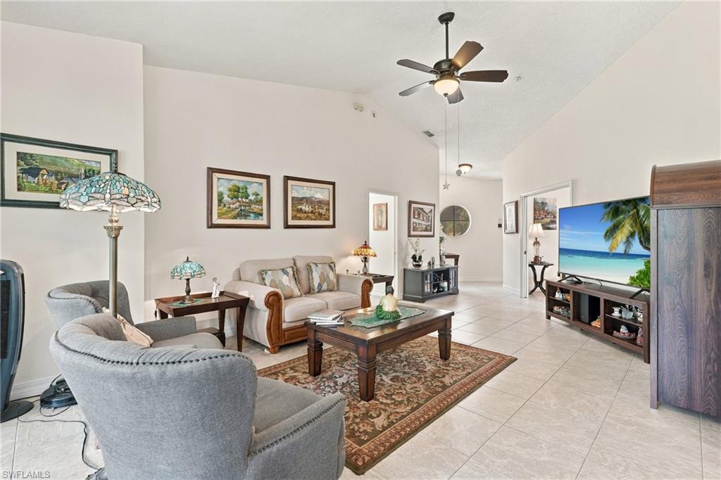73 Silver Oaks CIR 10201