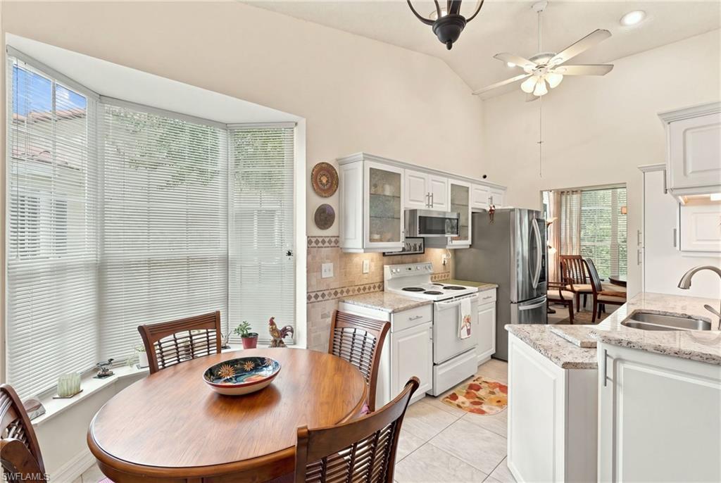 73 Silver Oaks CIR 10201