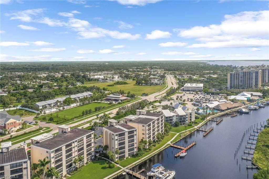 PARKWAY CONDO - Residential