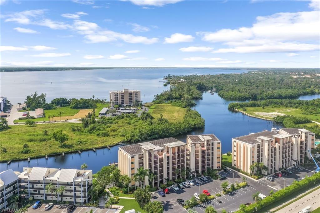 PARKWAY CONDO - Residential