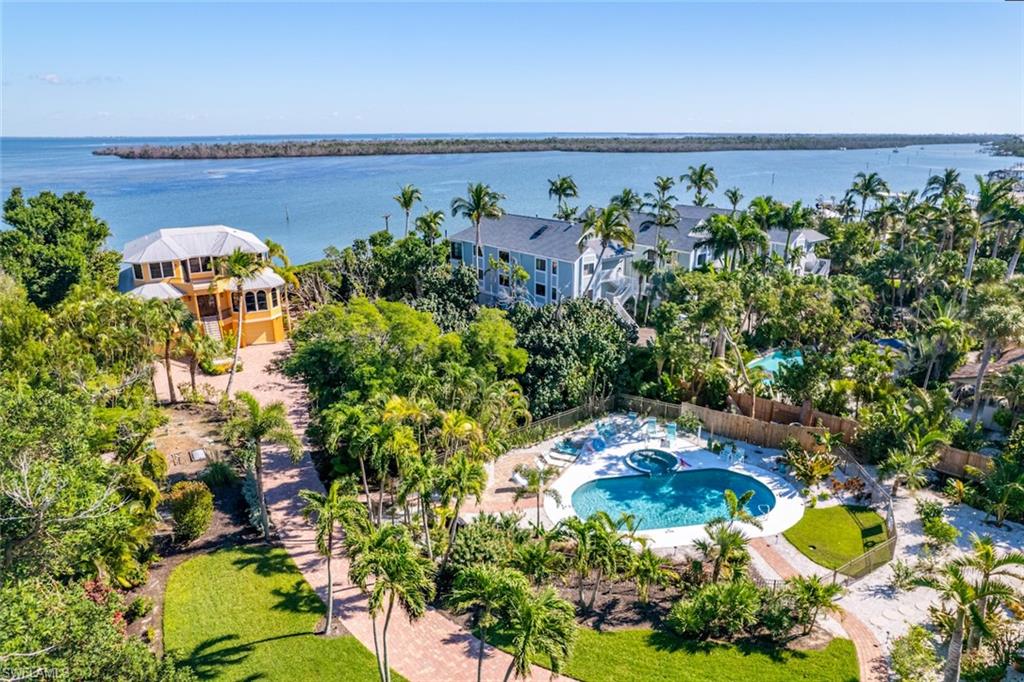 15557 Captiva DR